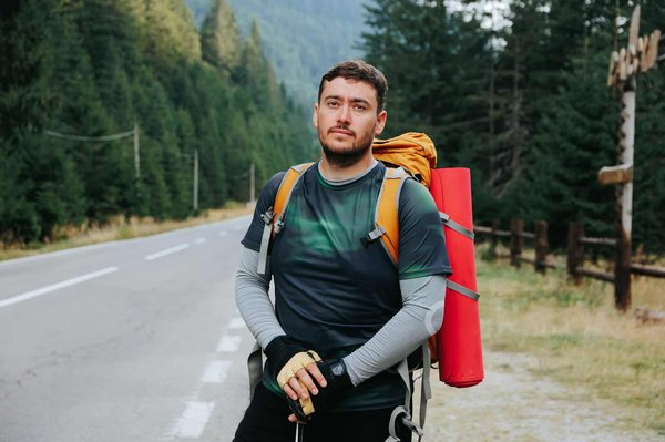 Comment organiser une expédition pour observer les gorilles de montagne au Rwanda?